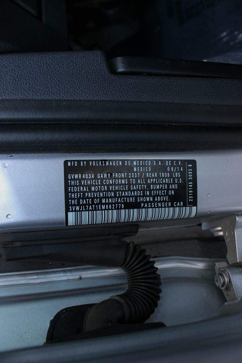 2014 Volkswagen Beetle TDI photo 36