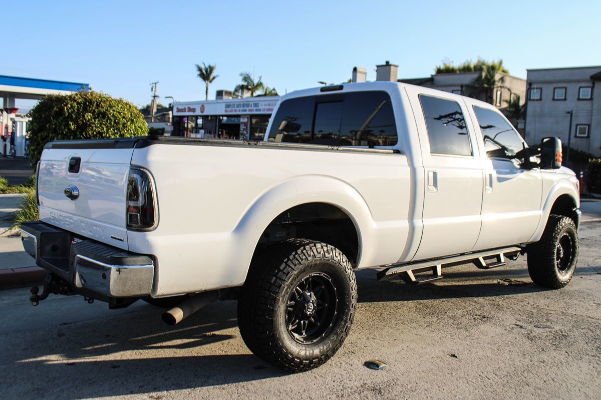 2015 Ford F-250 Lariat photo 6