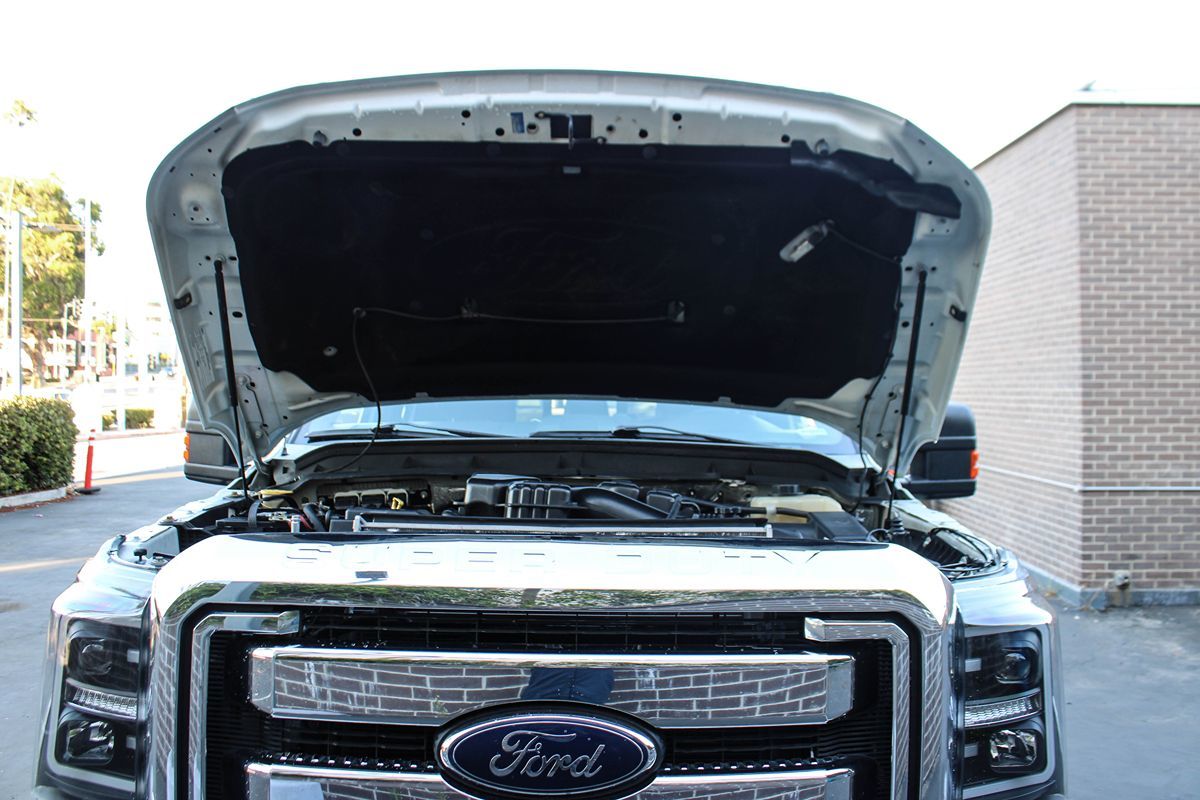 2015 Ford F-250 Lariat photo 40