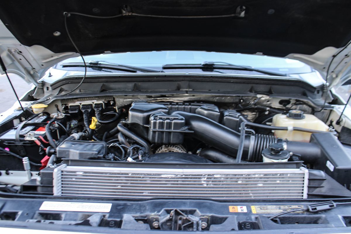 2015 Ford F-250 Lariat photo 12