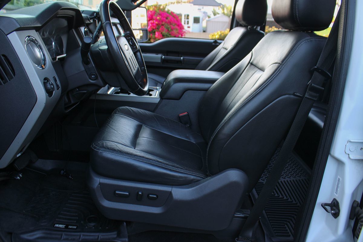 2015 Ford F-250 Lariat photo 16