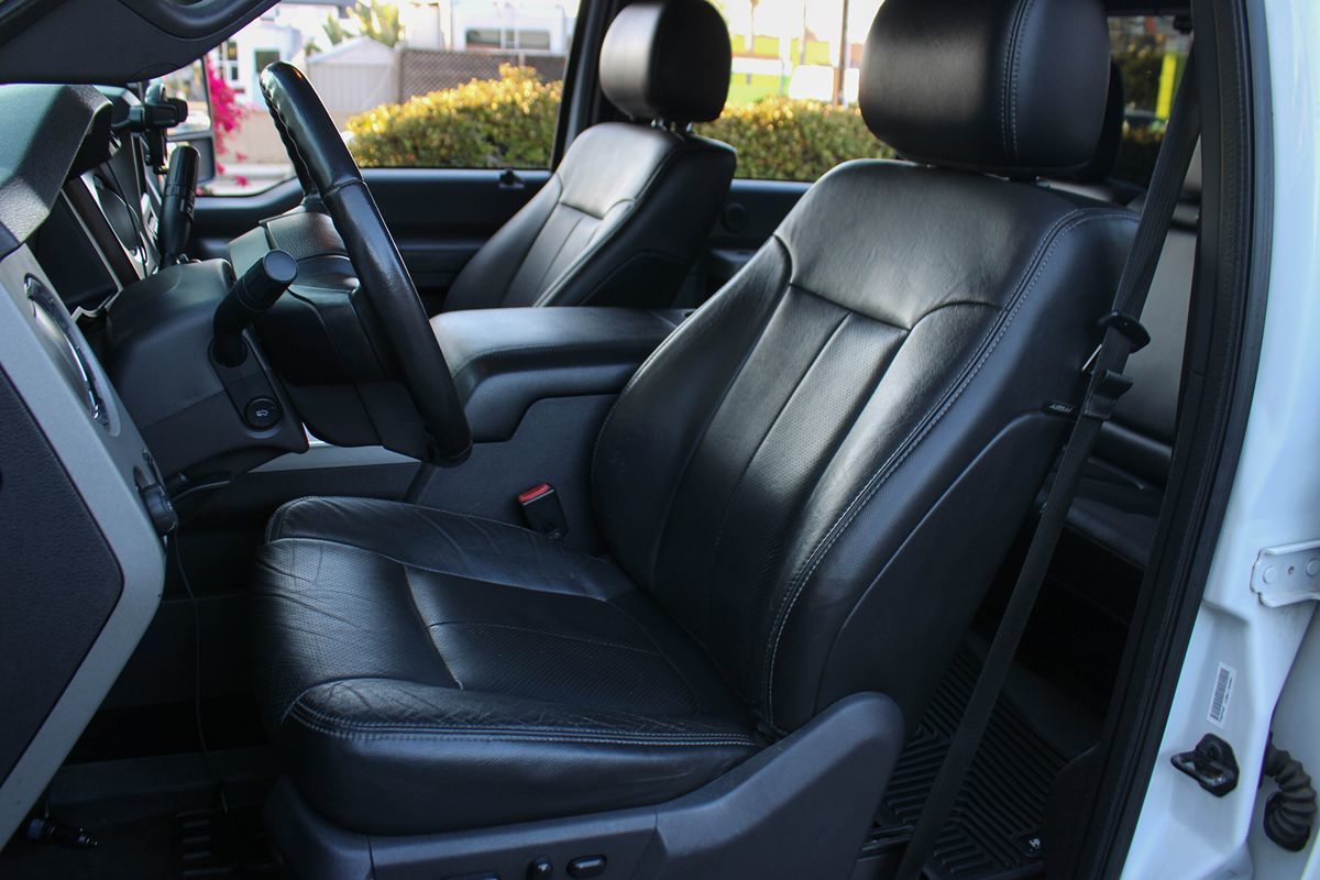 2015 Ford F-250 Lariat photo 15