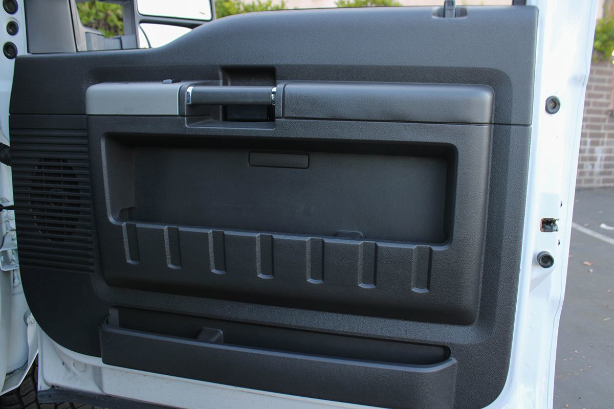 2015 Ford F-250 Lariat photo 42