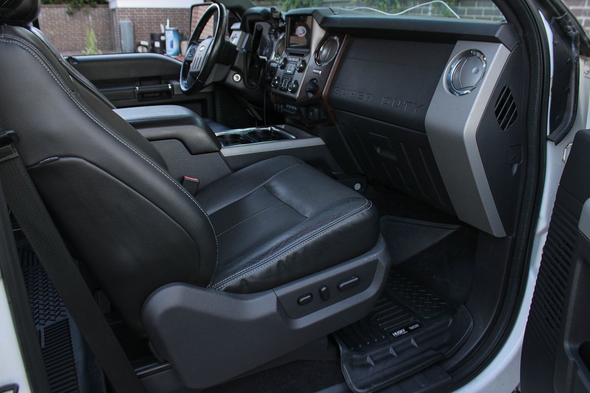 2015 Ford F-250 Lariat photo 20