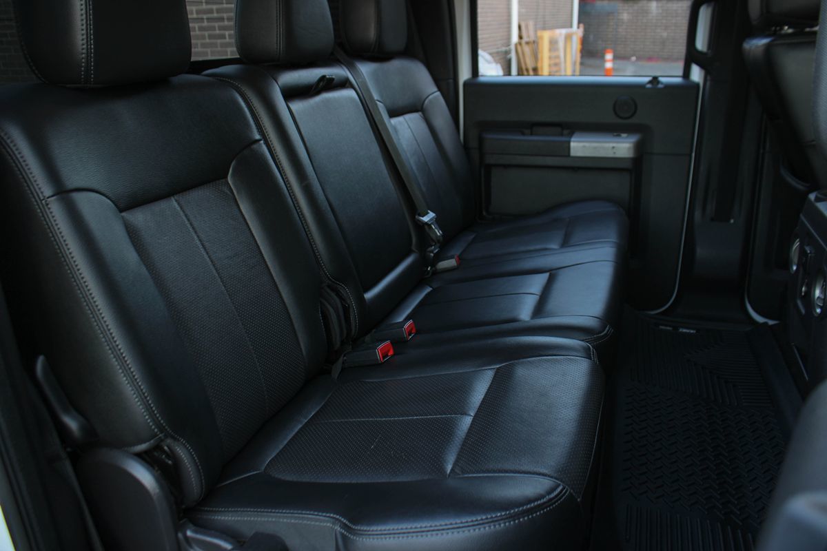 2015 Ford F-250 Lariat photo 24