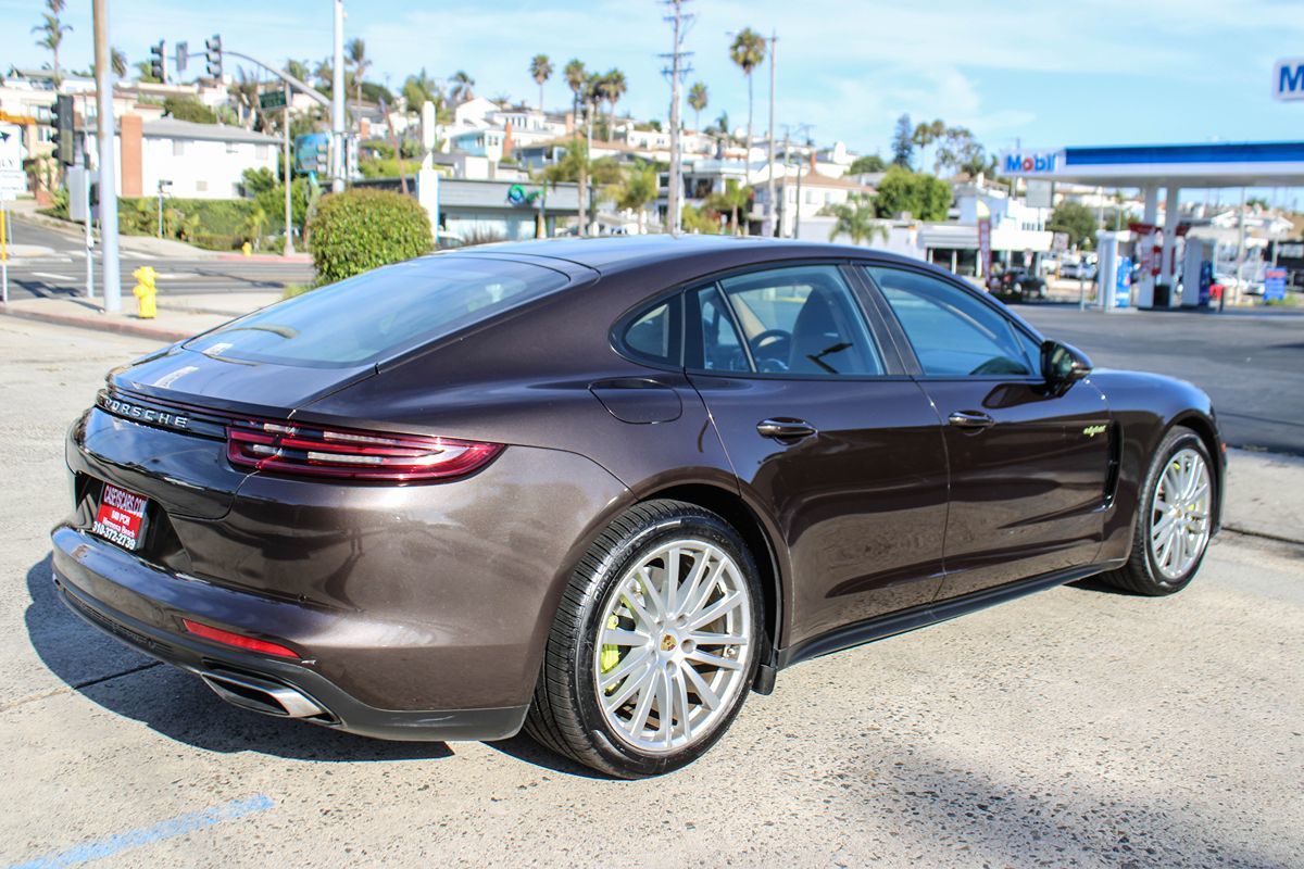 2018 Porsche Panamera 4 E-Hybrid photo 6