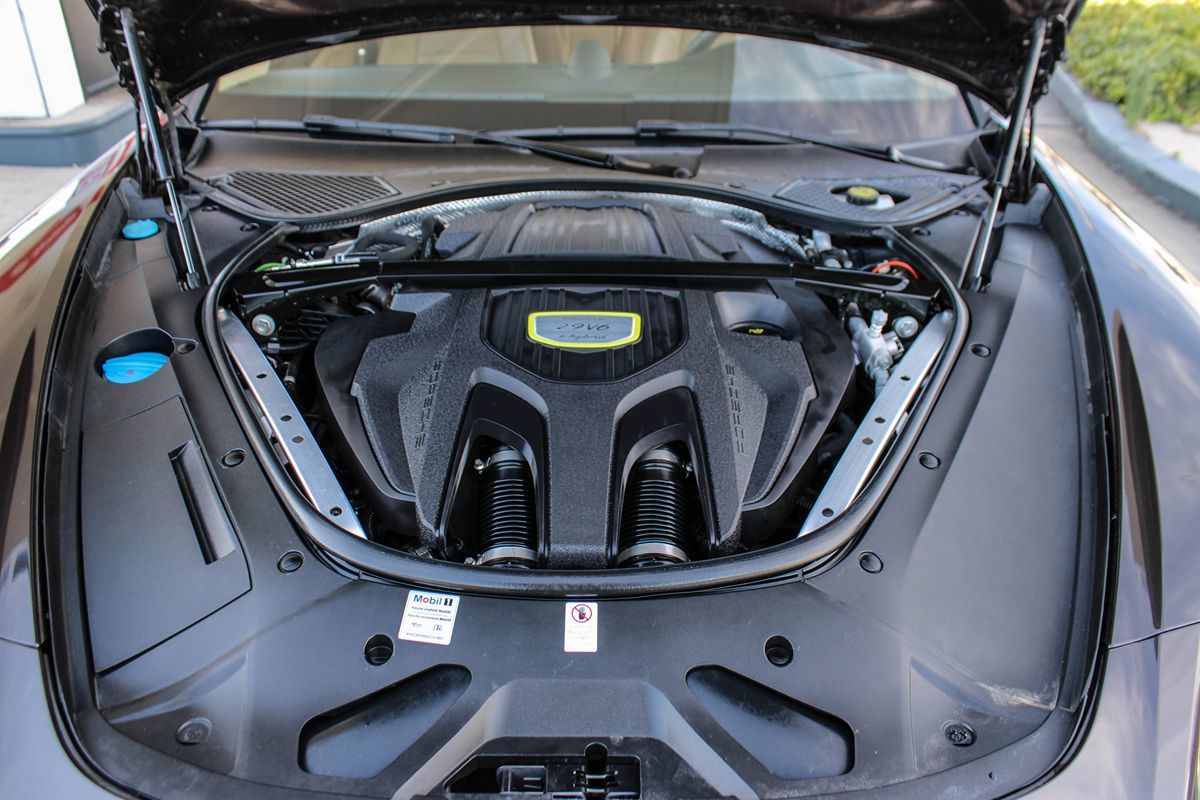 2018 Porsche Panamera 4 E-Hybrid photo 11