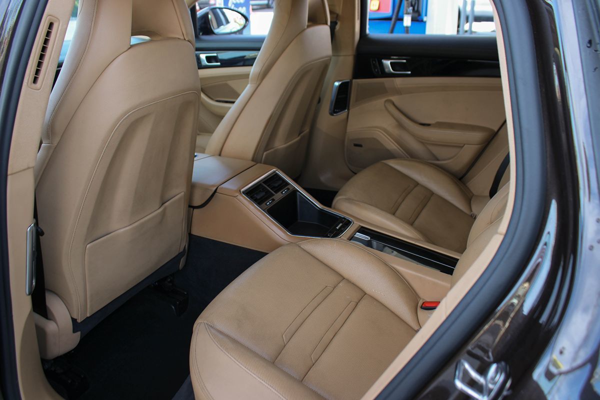 2018 Porsche Panamera 4 E-Hybrid photo 16