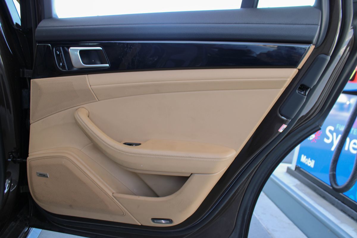 2018 Porsche Panamera 4 E-Hybrid photo 49