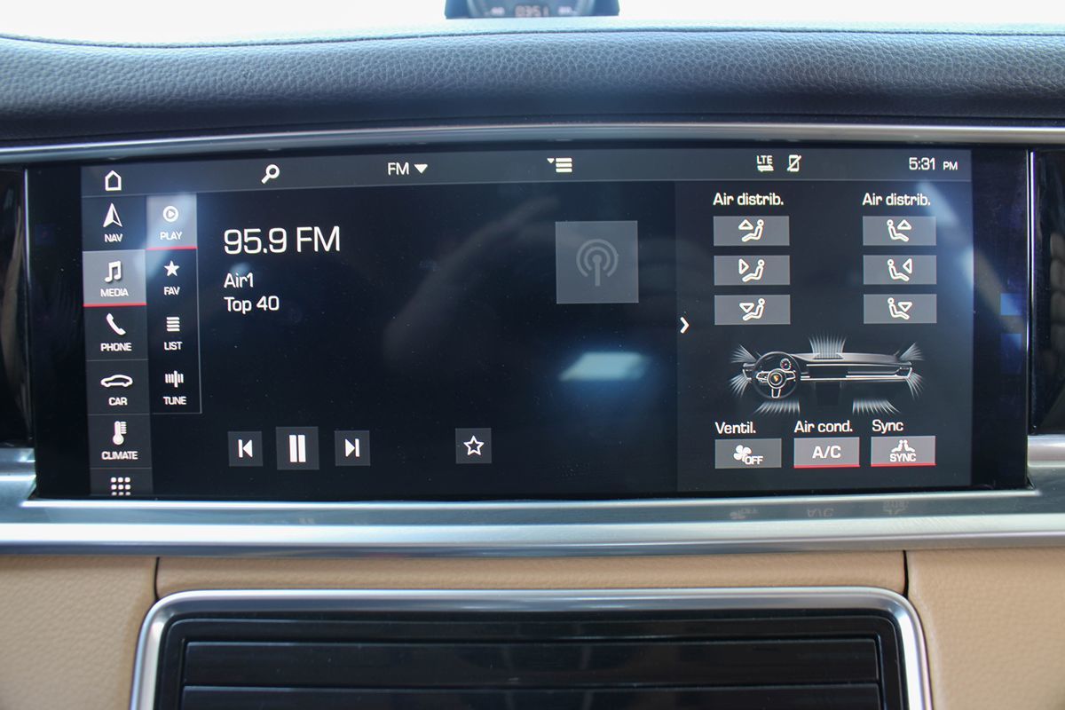 2018 Porsche Panamera 4 E-Hybrid photo 36