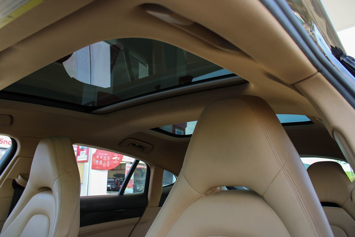 2018 Porsche Panamera 4 E-Hybrid photo 26