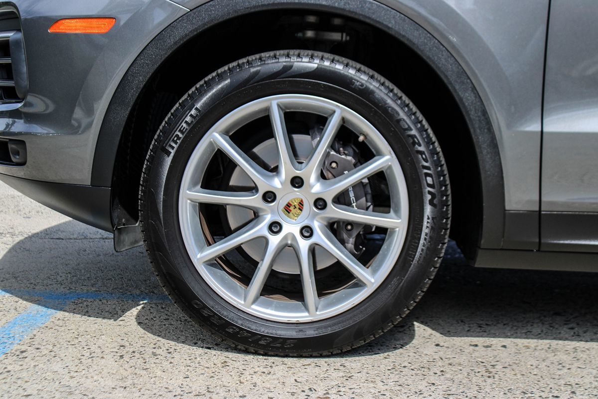 2019 Porsche Cayenne photo 38