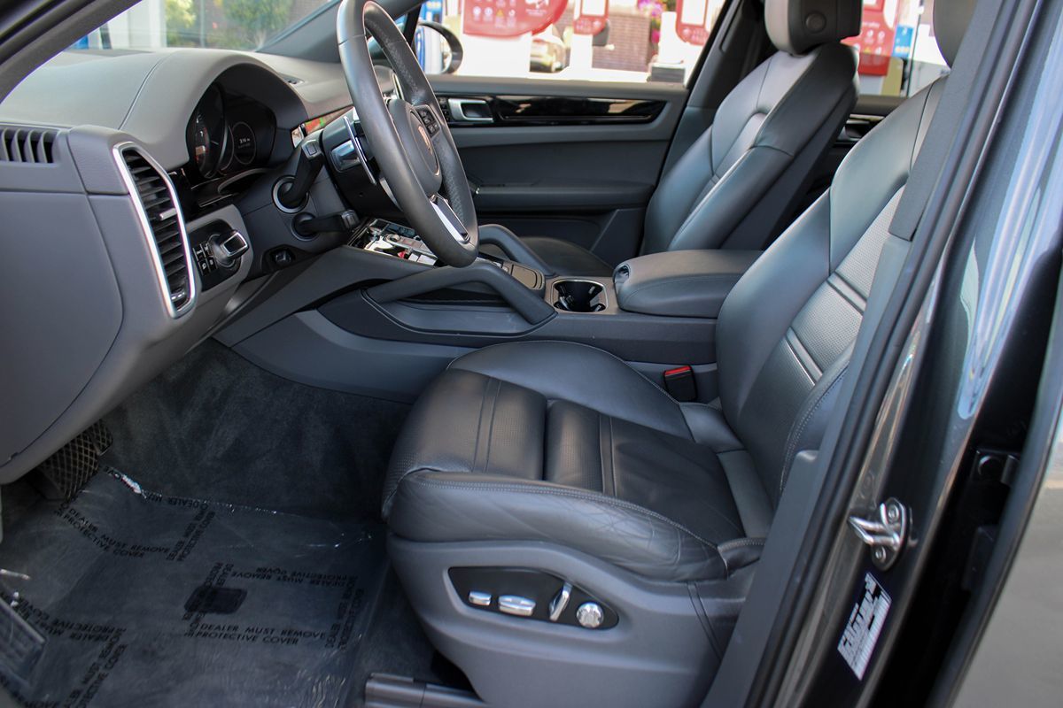 2019 Porsche Cayenne photo 14