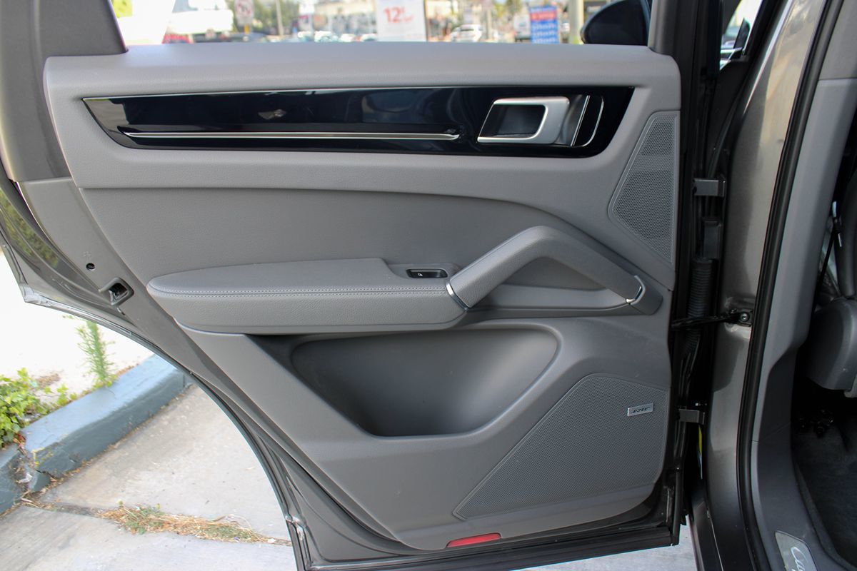 2019 Porsche Cayenne photo 42