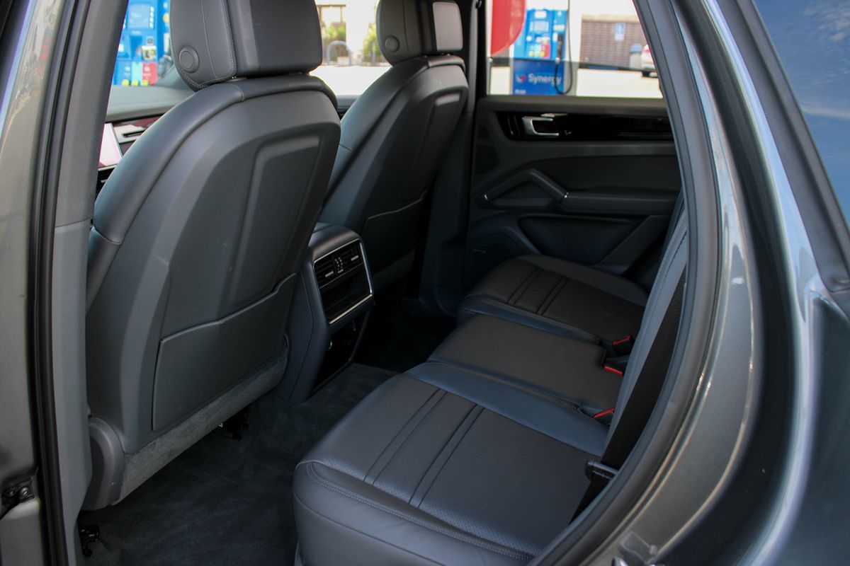 2019 Porsche Cayenne photo 16