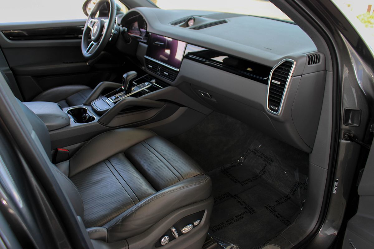 2019 Porsche Cayenne photo 19