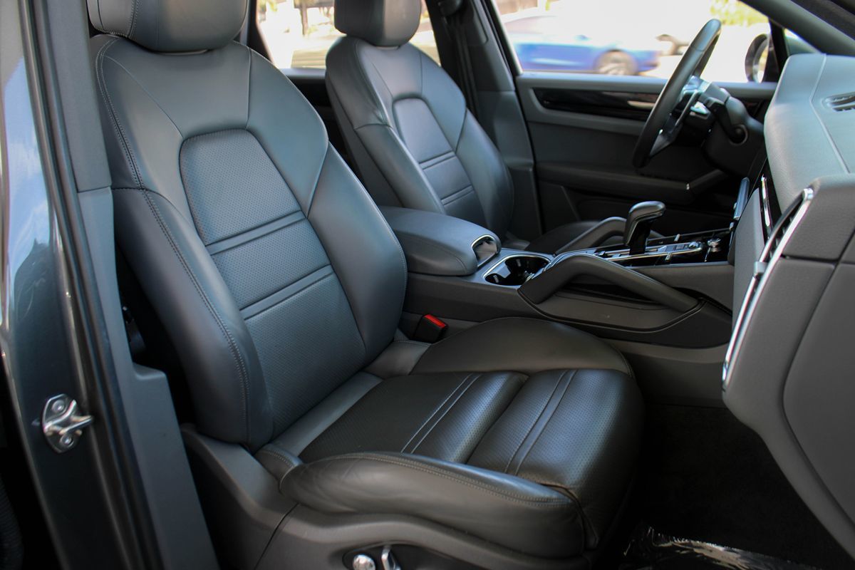 2019 Porsche Cayenne photo 21
