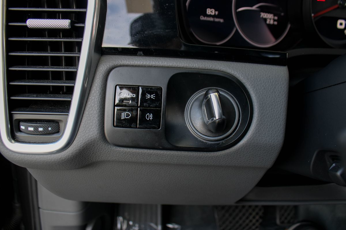 2019 Porsche Cayenne photo 45