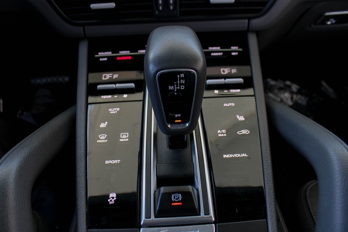 2019 Porsche Cayenne photo 34