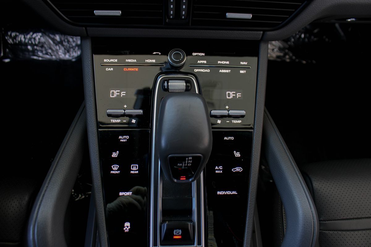 2019 Porsche Cayenne photo 35