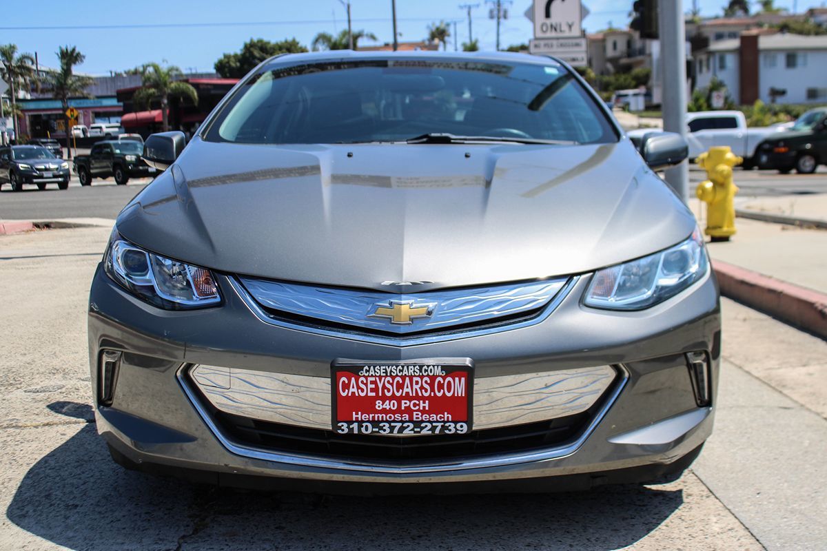 2017 Chevrolet Volt LT photo 10