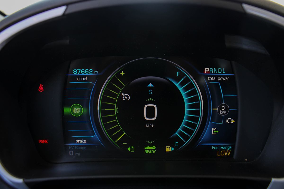 2017 Chevrolet Volt LT photo 31