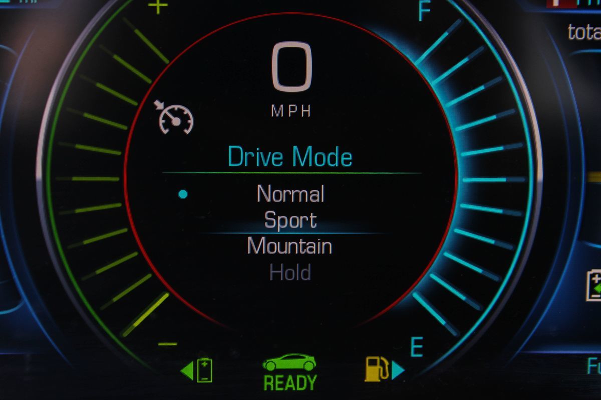 2017 Chevrolet Volt LT photo 32
