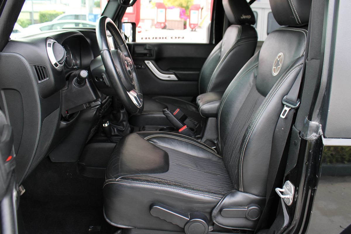 2013 Jeep Wrangler Freedom photo 16