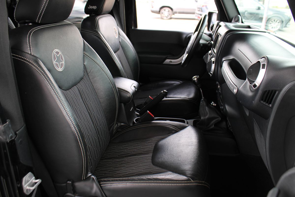 2013 Jeep Wrangler Freedom photo 19