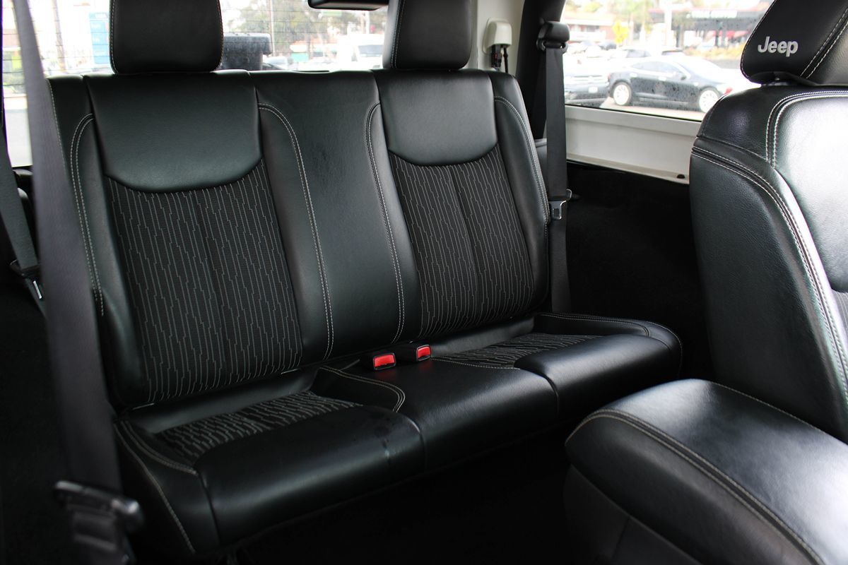 2013 Jeep Wrangler Freedom photo 21