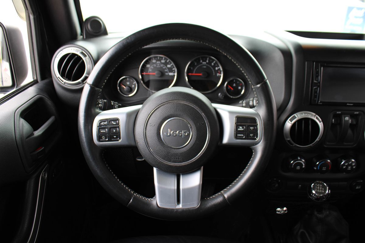 2013 Jeep Wrangler Freedom photo 23