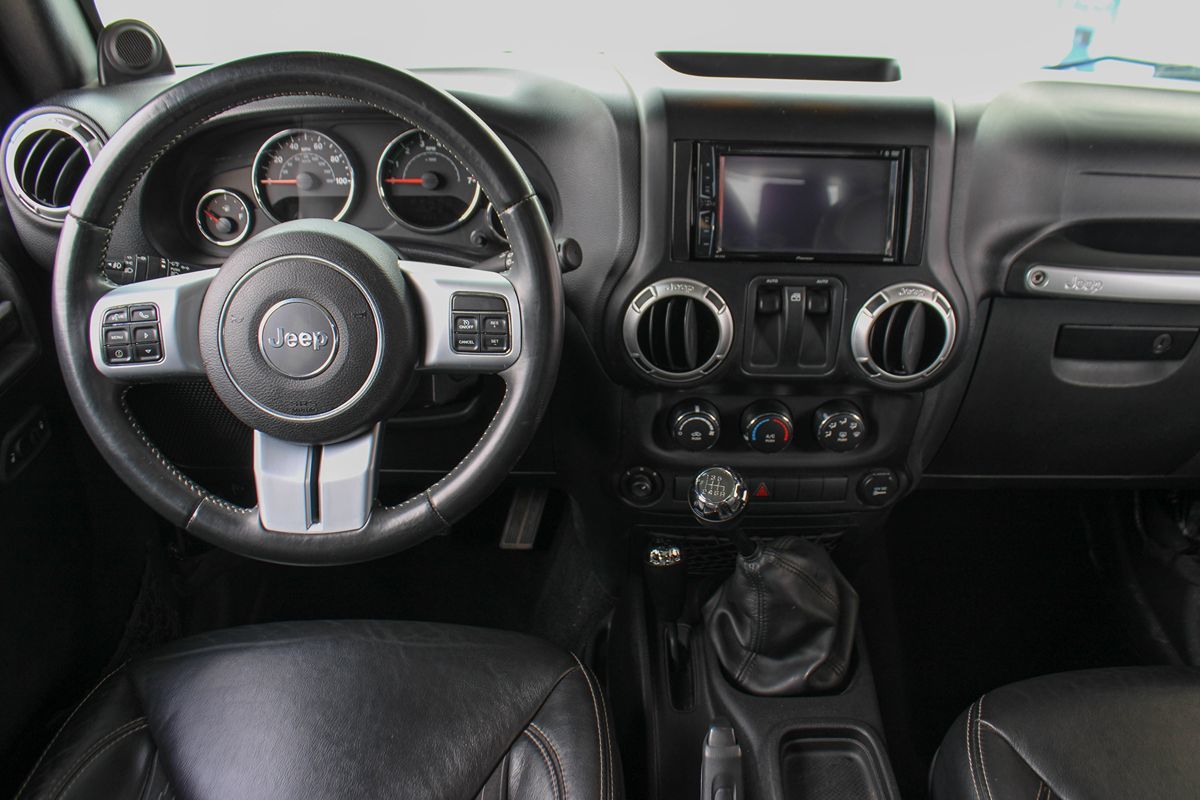 2013 Jeep Wrangler Freedom photo 13