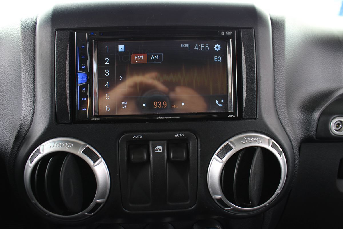 2013 Jeep Wrangler Freedom photo 36