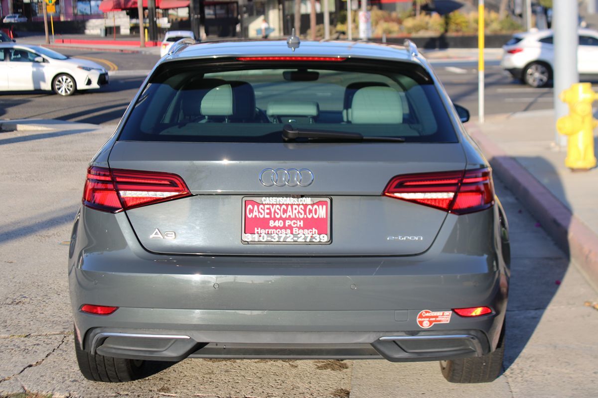 2017 Audi A3 E-tron Premium Plus photo 3