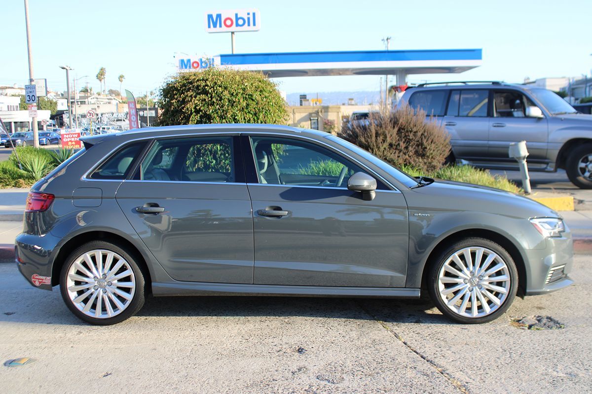 2017 Audi A3 E-tron Premium Plus photo 5