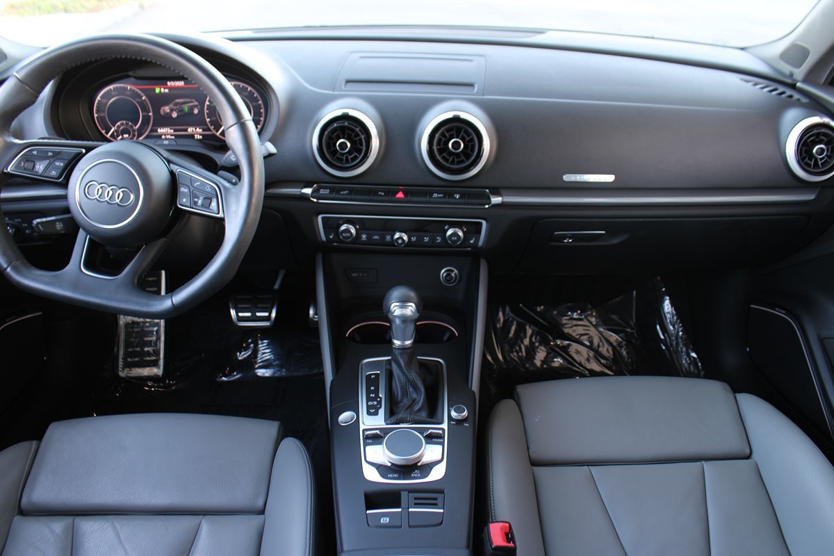 2017 Audi A3 E-tron Premium Plus photo 9