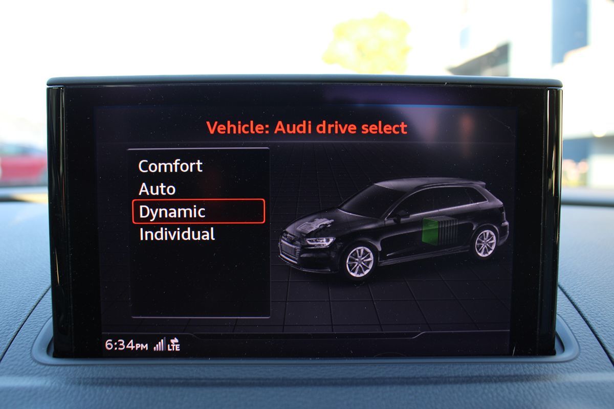 2017 Audi A3 E-tron Premium Plus photo 11