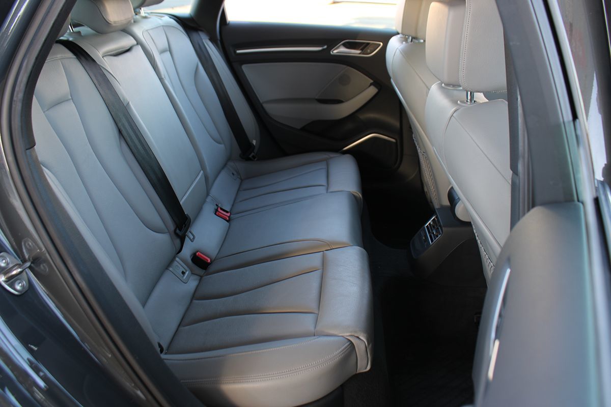 2017 Audi A3 E-tron Premium Plus photo 28