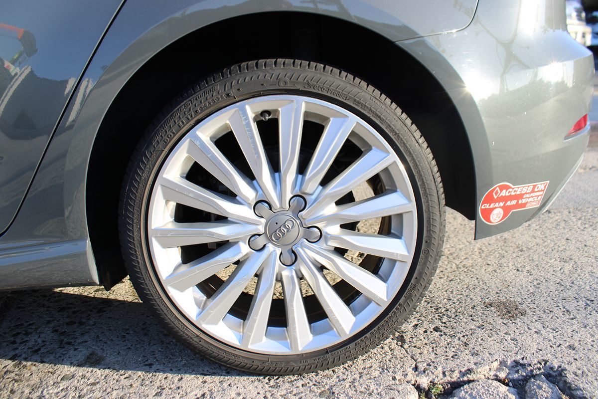 2017 Audi A3 E-tron Premium Plus photo 36