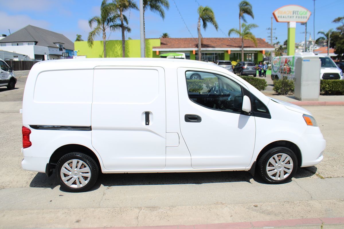 2017 Nissan NV200 SV photo 6