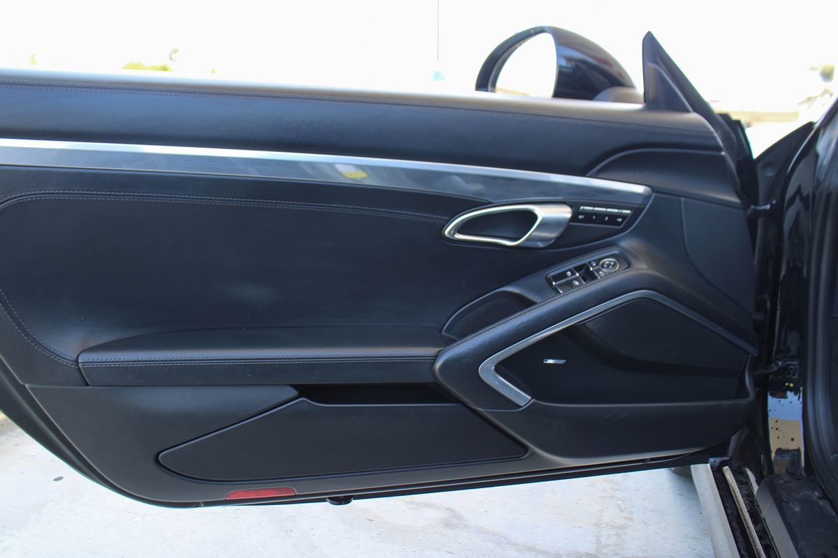 2014 Porsche Boxster S photo 52