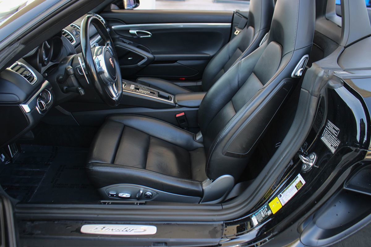 2014 Porsche Boxster S photo 14