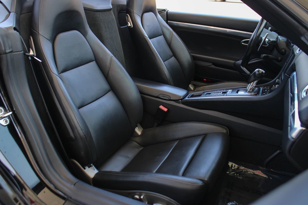 2014 Porsche Boxster S photo 18