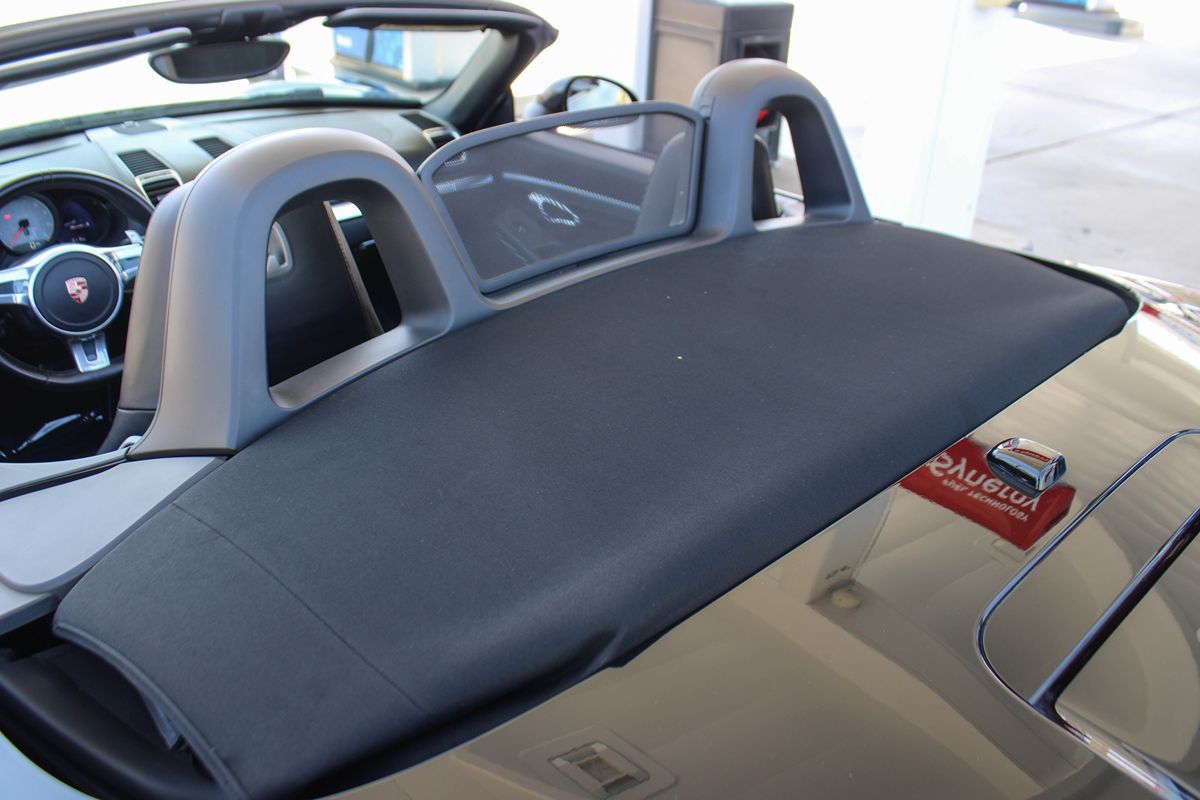 2014 Porsche Boxster S photo 27