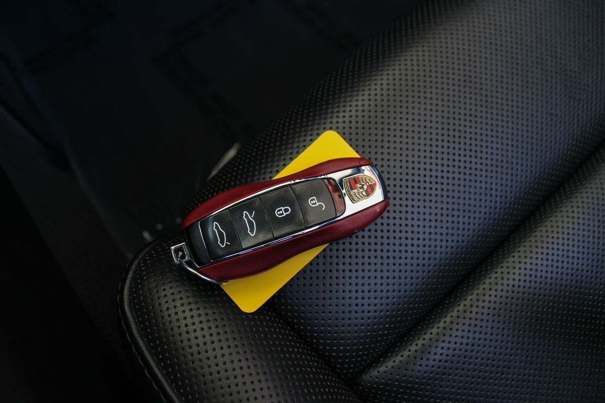 2014 Porsche Boxster S photo 32