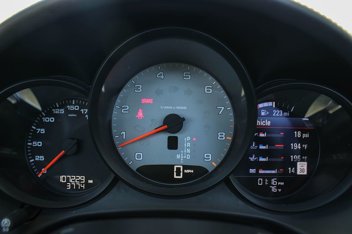 2014 Porsche Boxster S photo 33