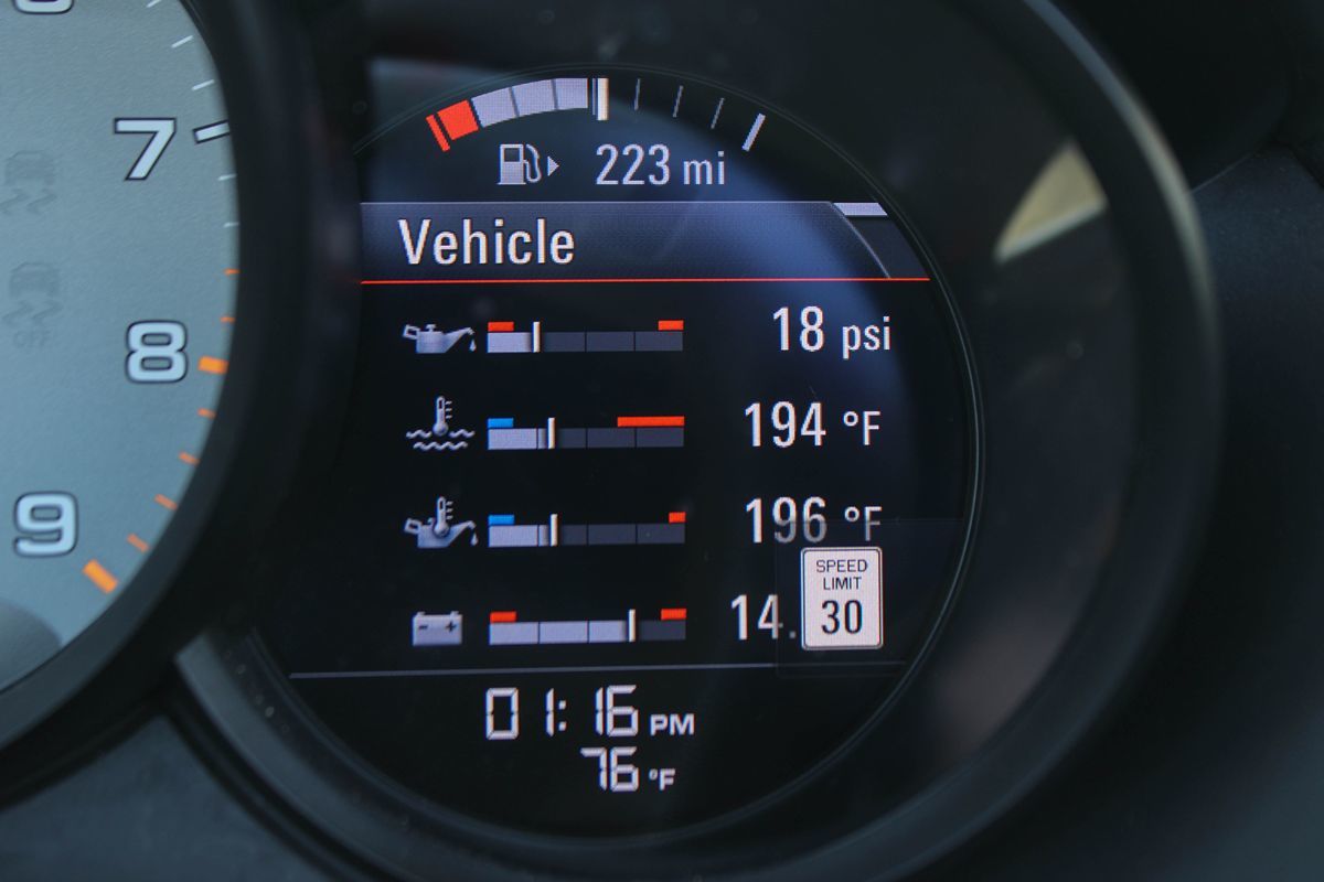 2014 Porsche Boxster S photo 35