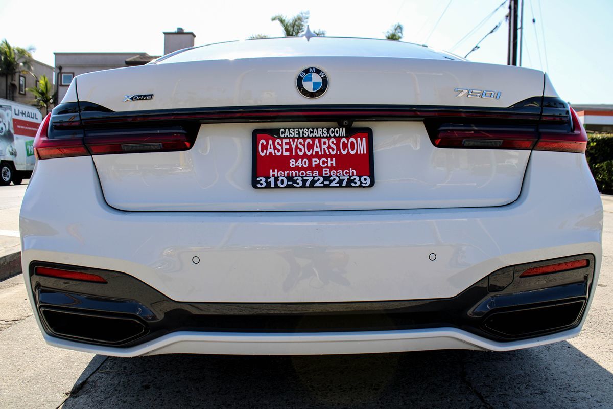 2021 Bmw 750i xDrive photo 4