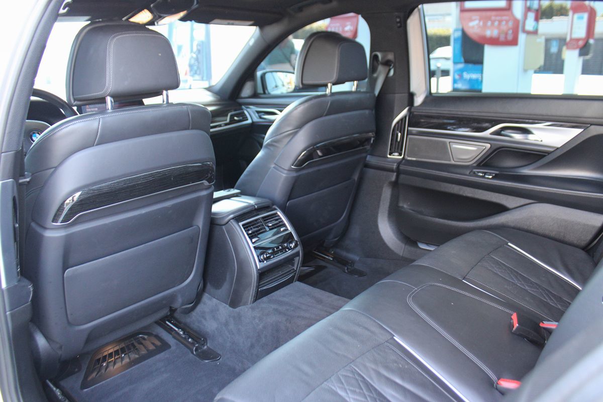 2021 Bmw 750i xDrive photo 16
