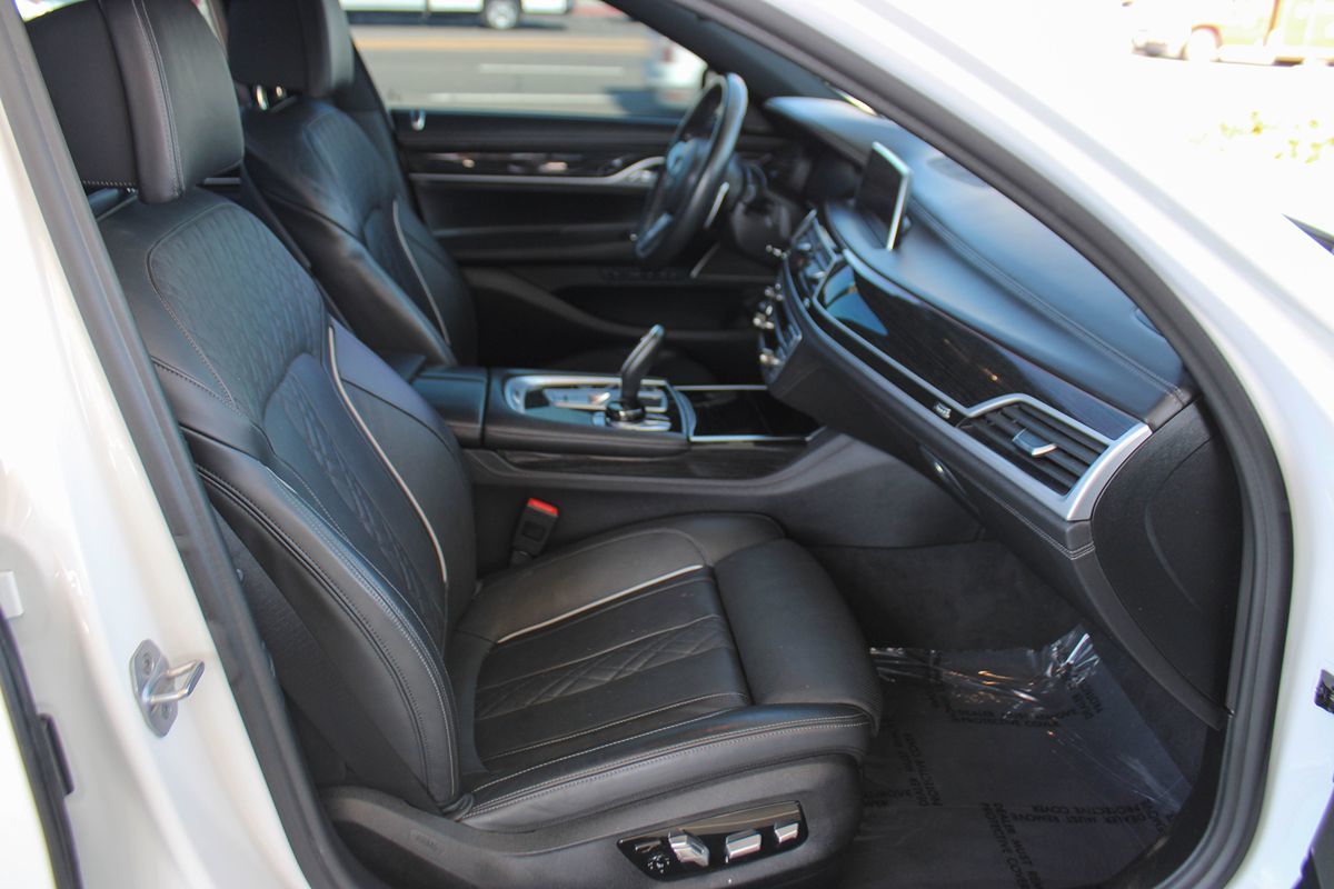 2021 Bmw 750i xDrive photo 19